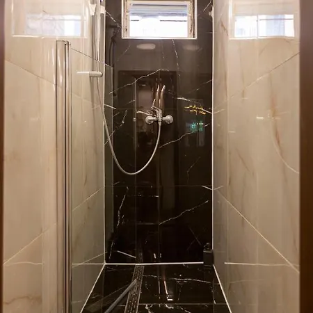Appartement Stylish Quentin In The King Street Budapest